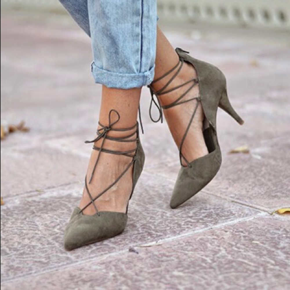 🛑SOLD🛑ZARA Olive Heels